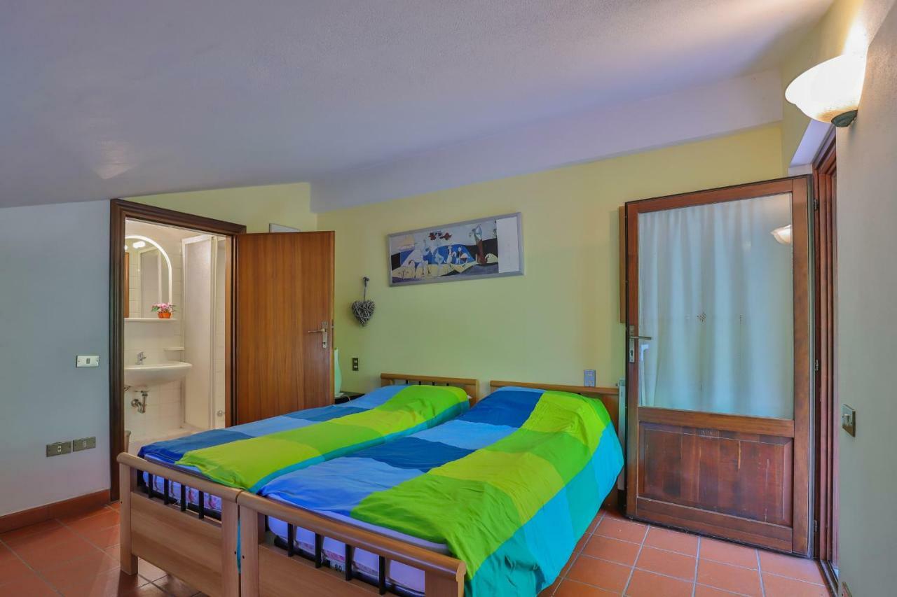 Residence Il Castagno Pistoia Bagian luar foto